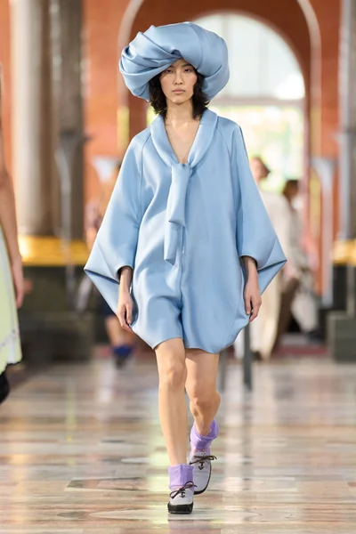 Look 33